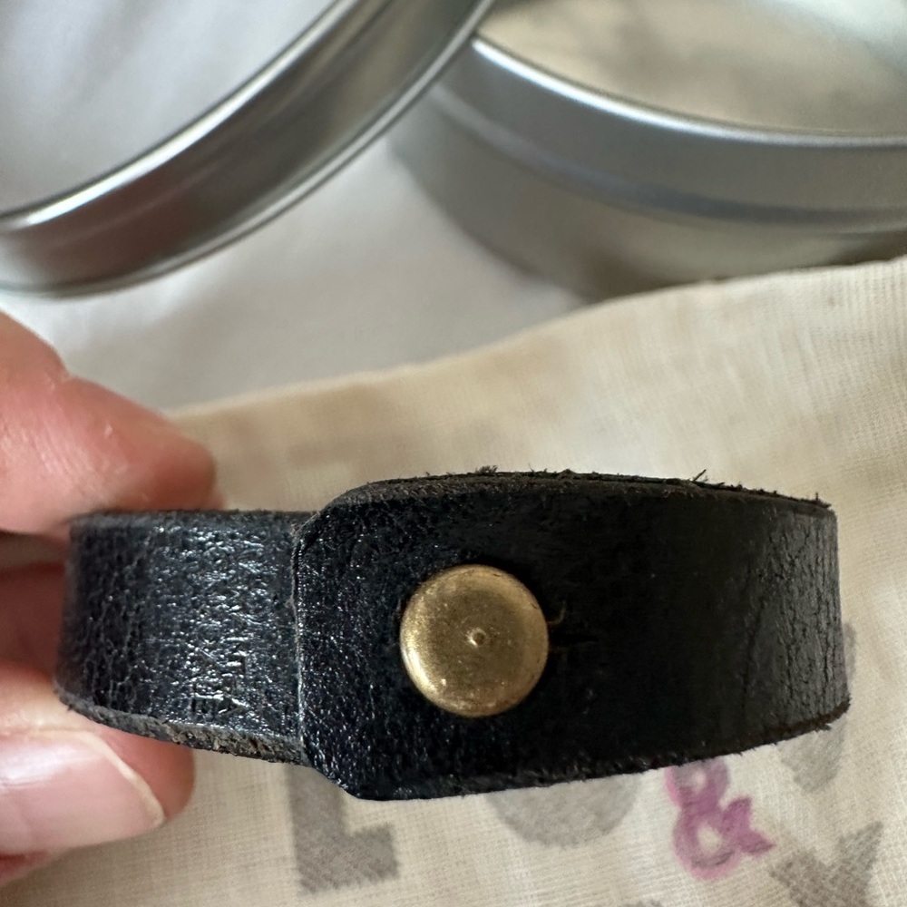 Love & Luxe Black Leather / Brass Bracelet - Picture 5 of 9